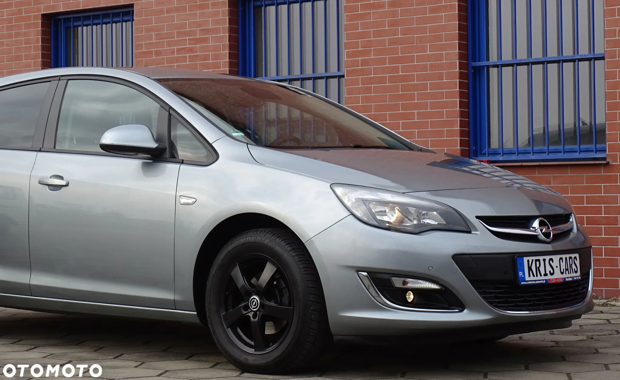 Opel Astra IV 1.4 T Cosmo - 15