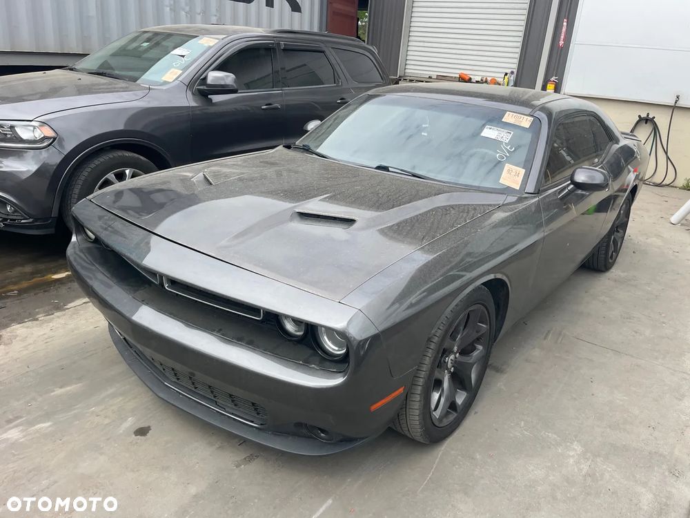 Dodge Challenger - 3