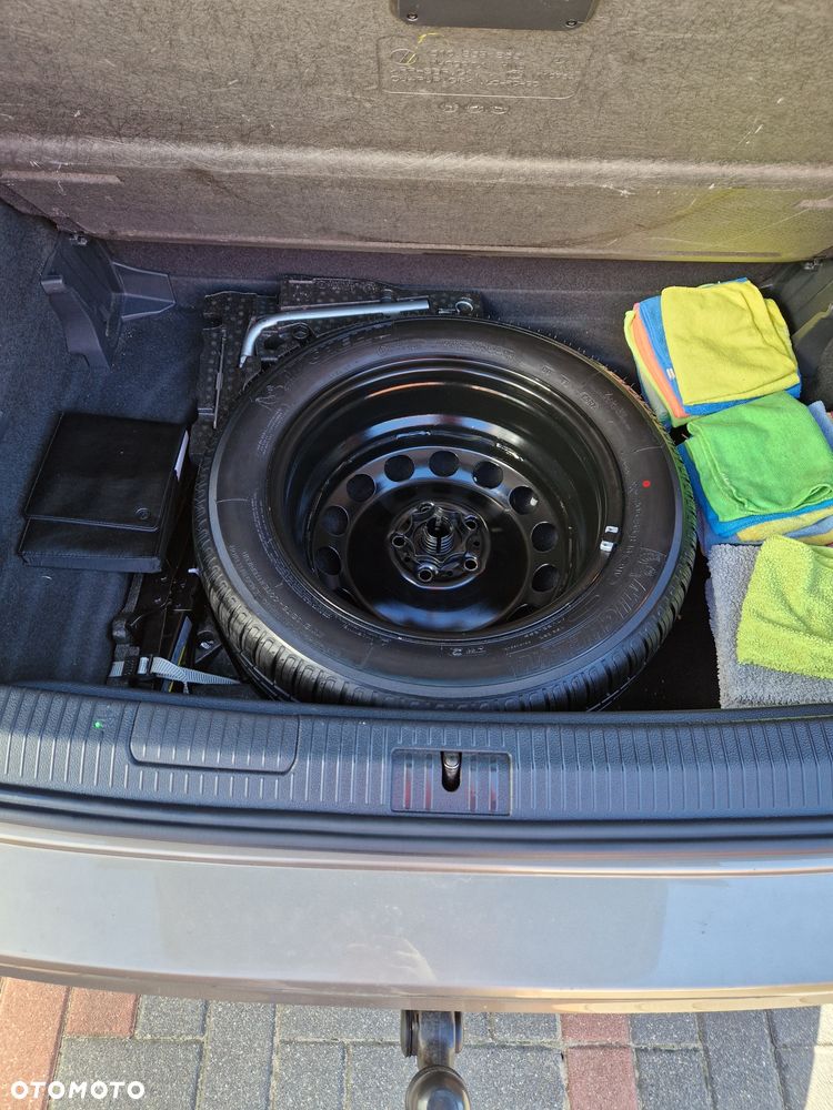 Volkswagen Golf - 4