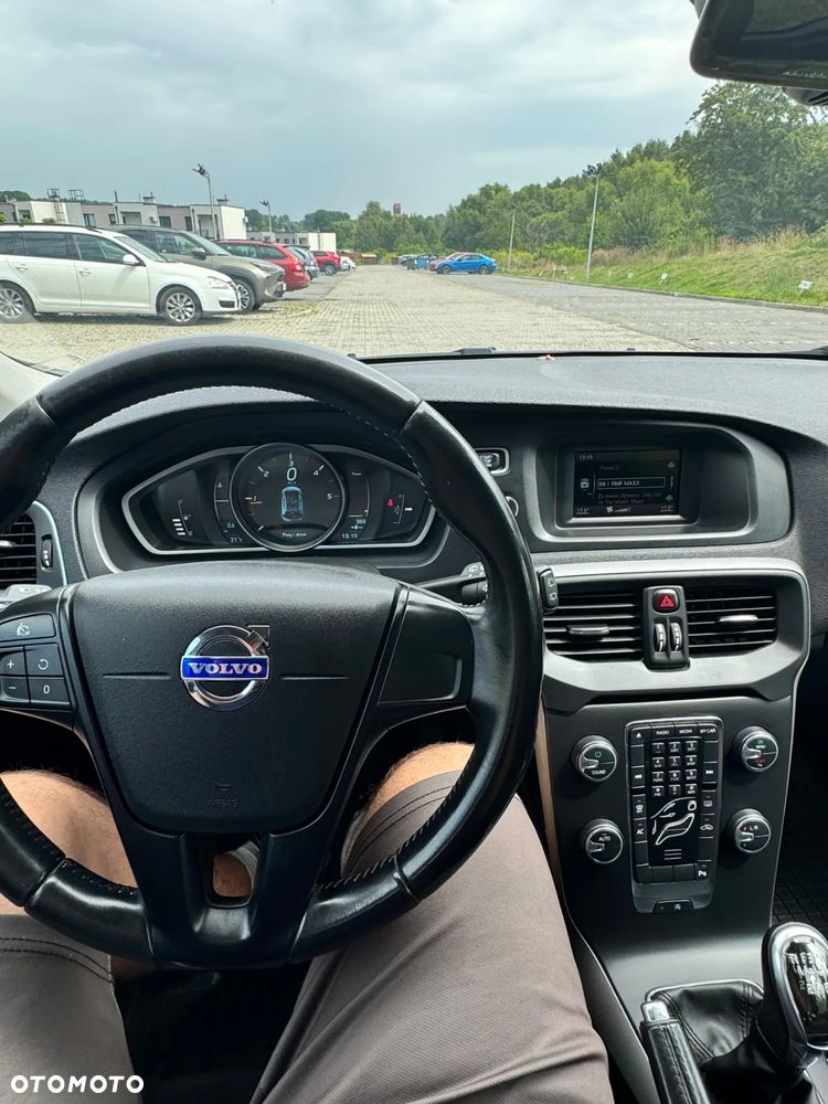 Volvo V40 D2 Kinetic - 12