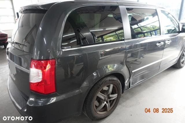 Lancia Voyager 3.6 Gold - 11