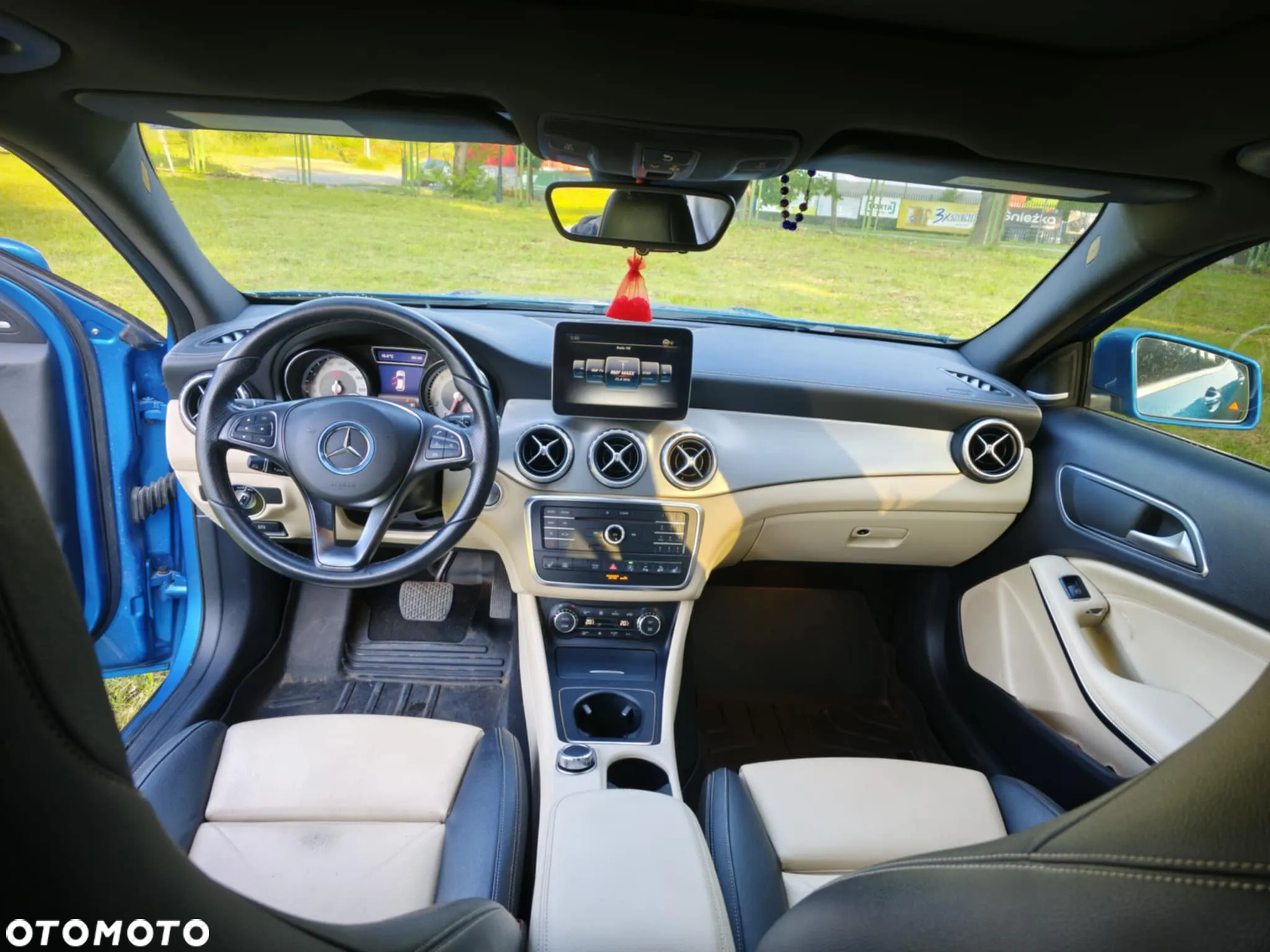 Mercedes-Benz GLA 250 4-Matic AMG Line - 12