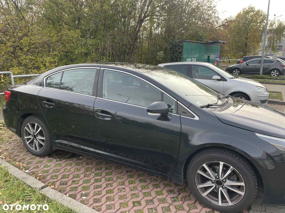 Toyota Avensis 1.8 Premium - 4
