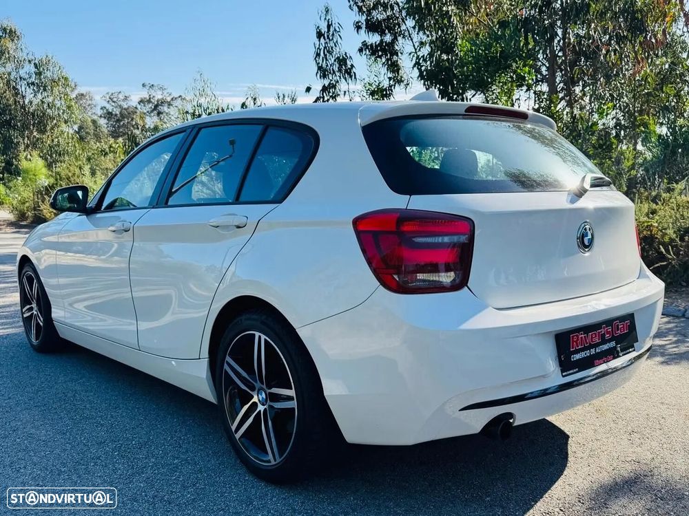 BMW 120 d Sport Line — fotografia 12