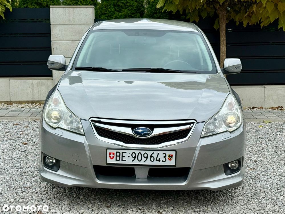 Subaru Legacy 2011 photo 4