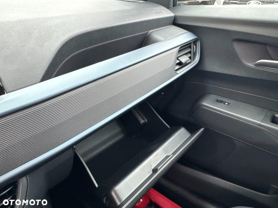 Ford Tourneo Courier - 24