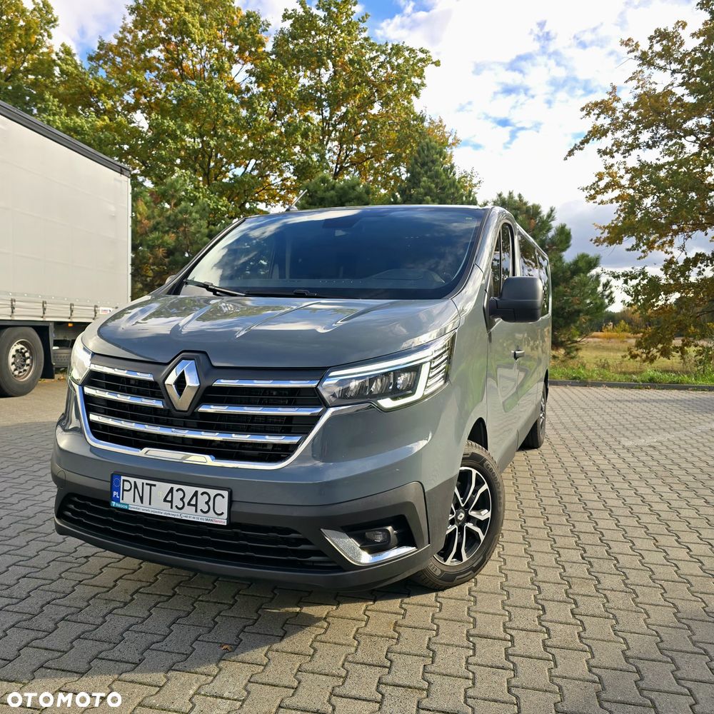 Renault Trafic 2.0 dCi - 9