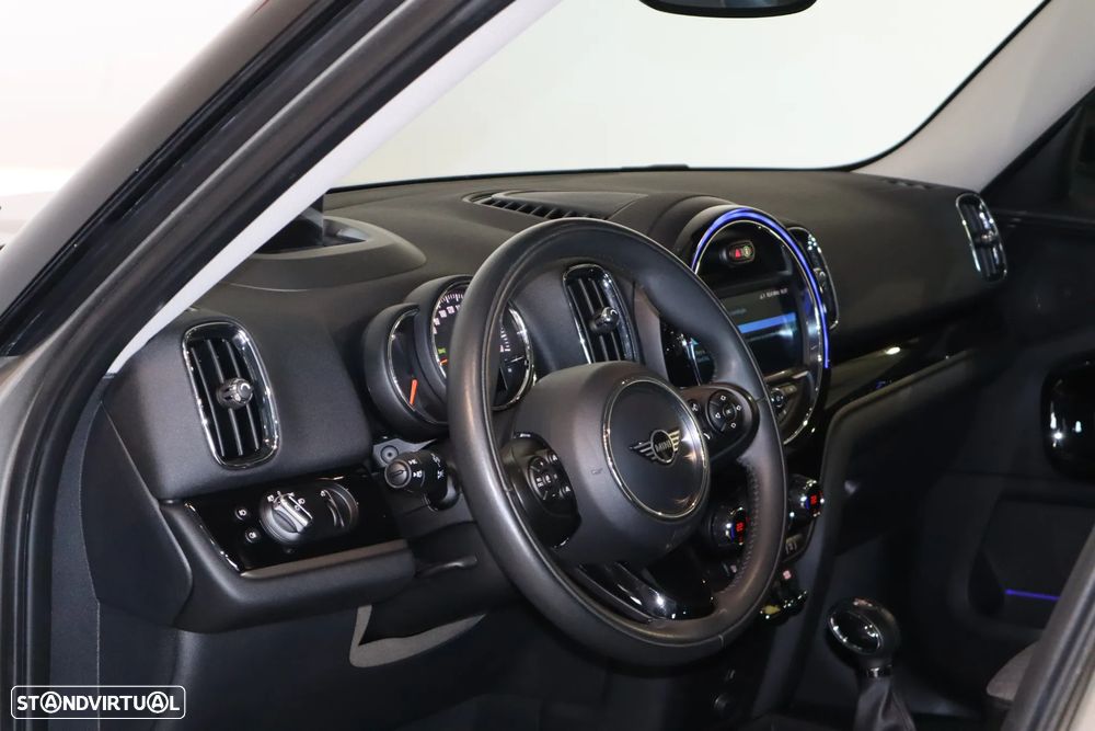 MINI Countryman Cooper SE ALL4 Auto - 13