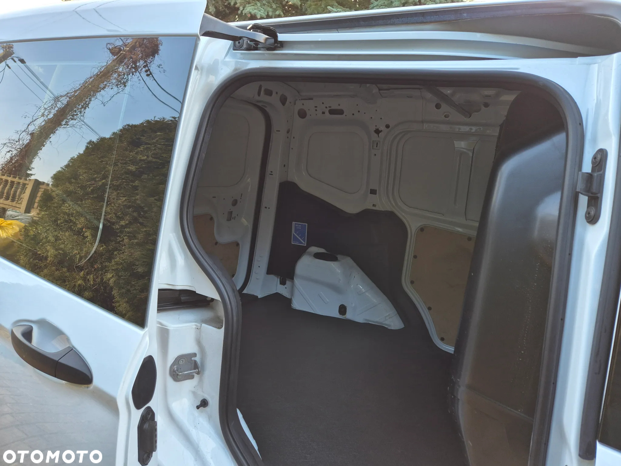 Ford Transit Courier S&S Basis - 20
