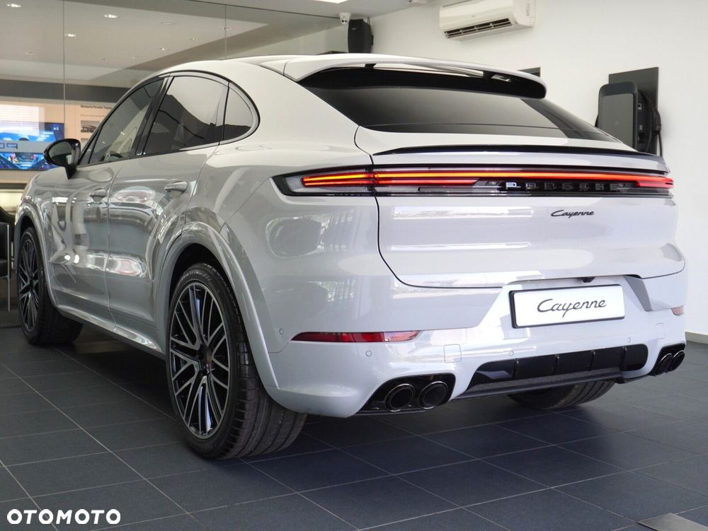 Porsche Cayenne Black Edition - 16