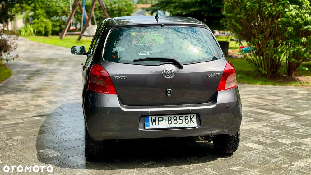 Toyota Yaris - 5