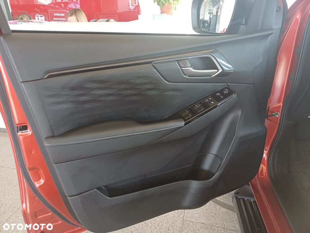 Isuzu D-Max 1.9 DC LSE - 12