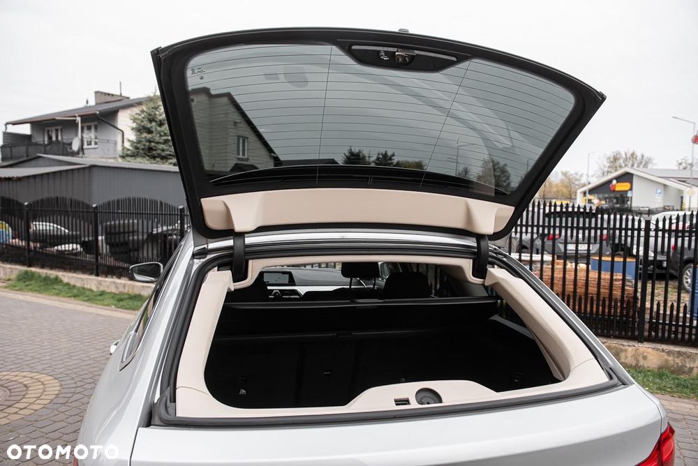 BMW Seria 5 530d - 24