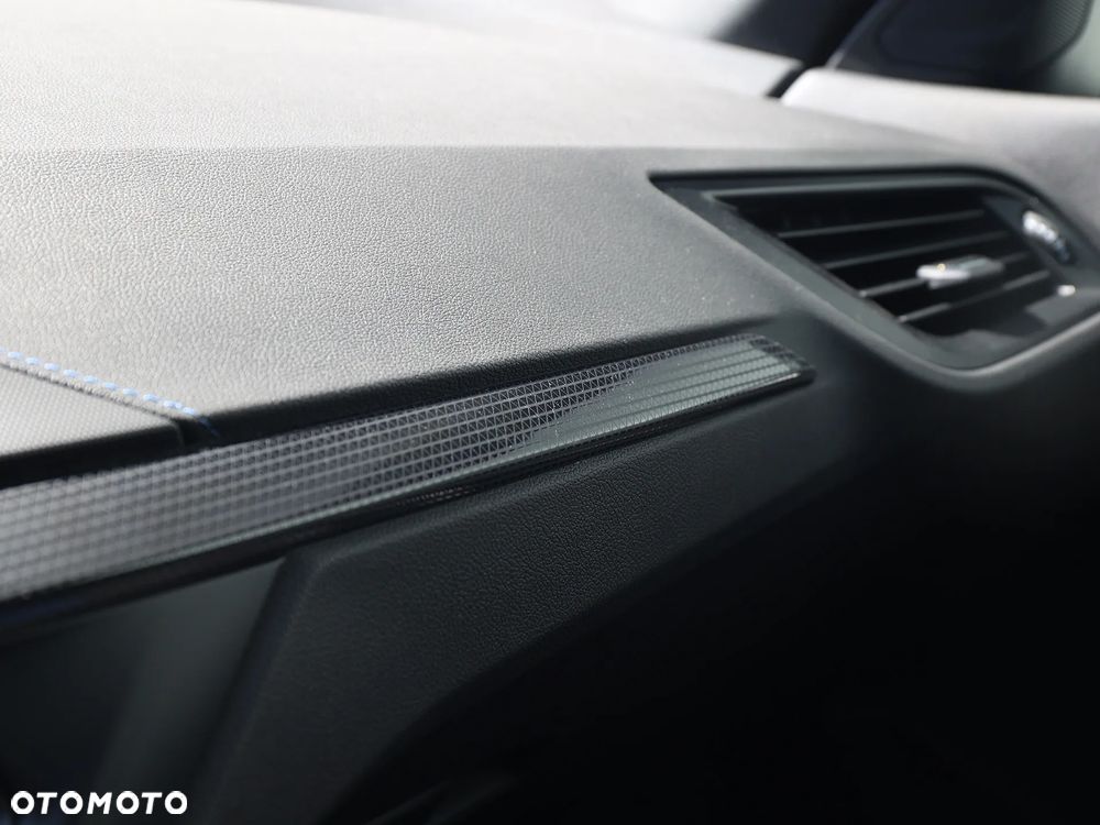 BMW Seria 2 220i M Sport - 30