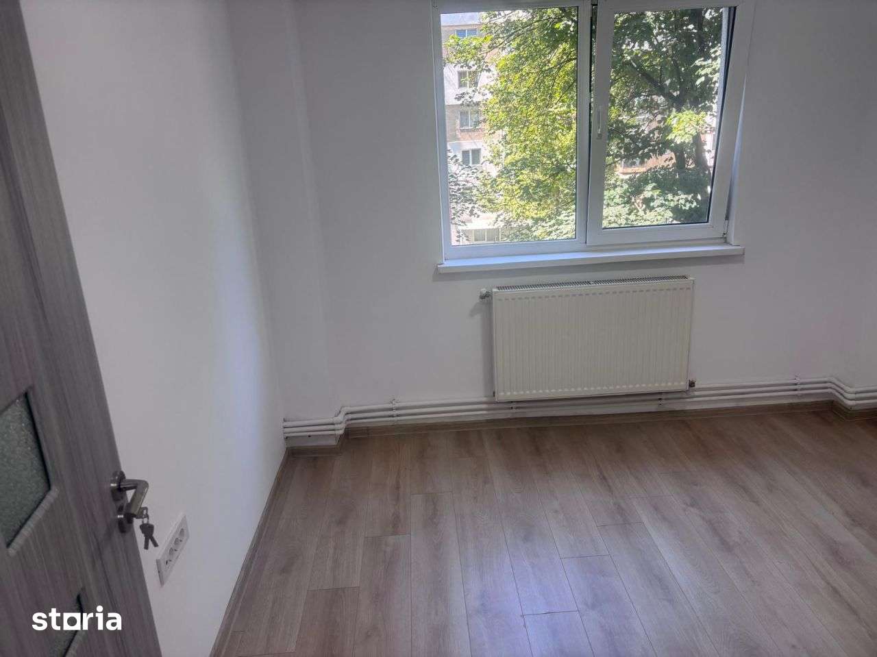 Apartament renovat 2026, 2 camere confort 2, etaj 3/10, zona Viziru 3 — fotografia 3