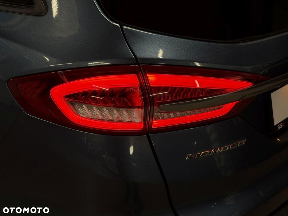 Ford Mondeo - 38