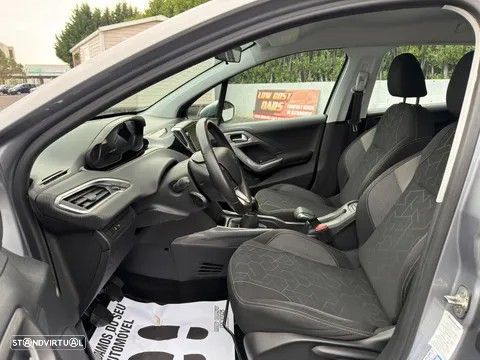 Peugeot 2008 1.2 PureTech Active - 6