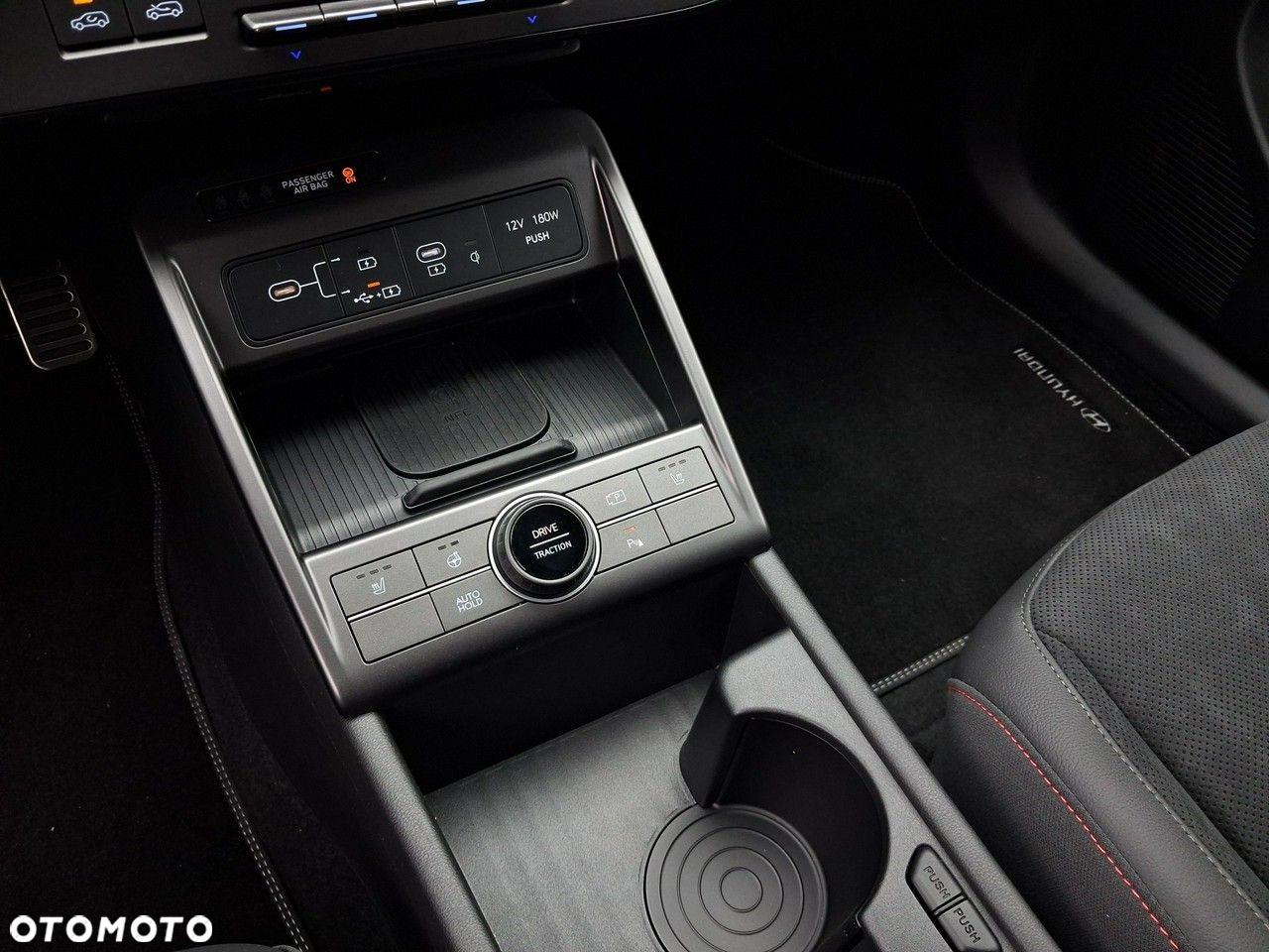 Hyundai Kona - 12