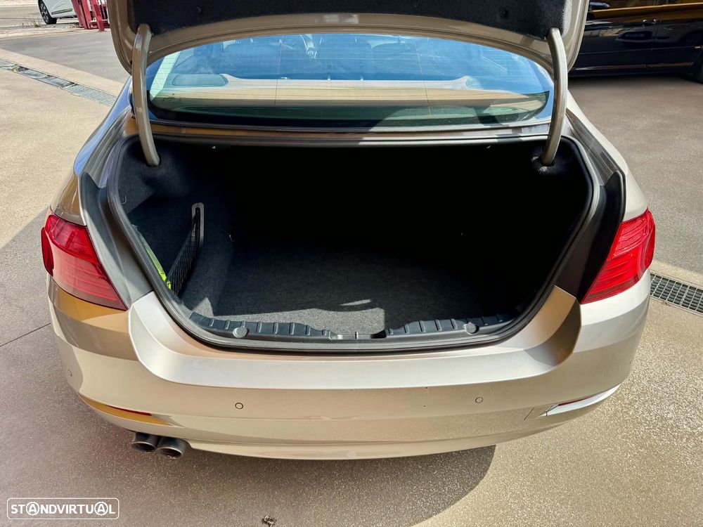 BMW 518 d Auto - 16