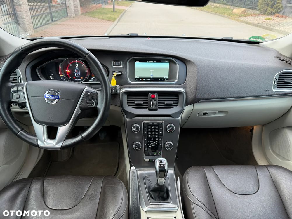 Volvo V40 D2 Inscription - 5