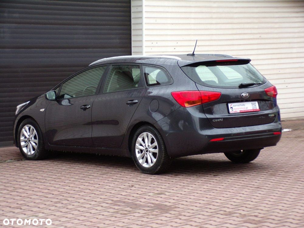 Kia Ceed - 15