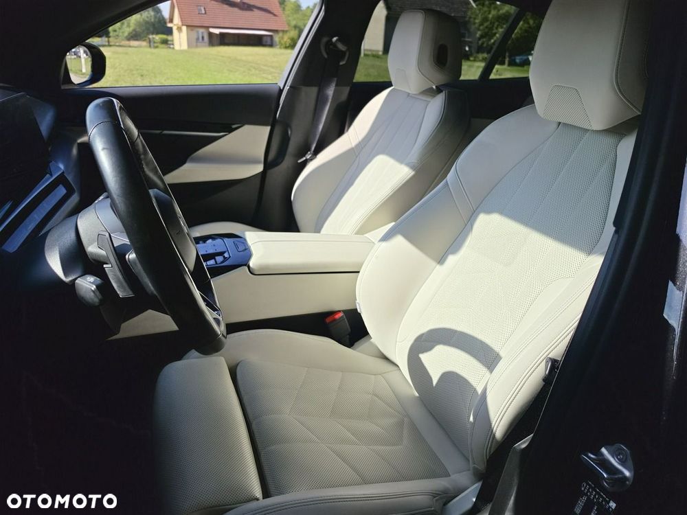 BMW Seria 5 520d xDrive mHEV M Sport - 24