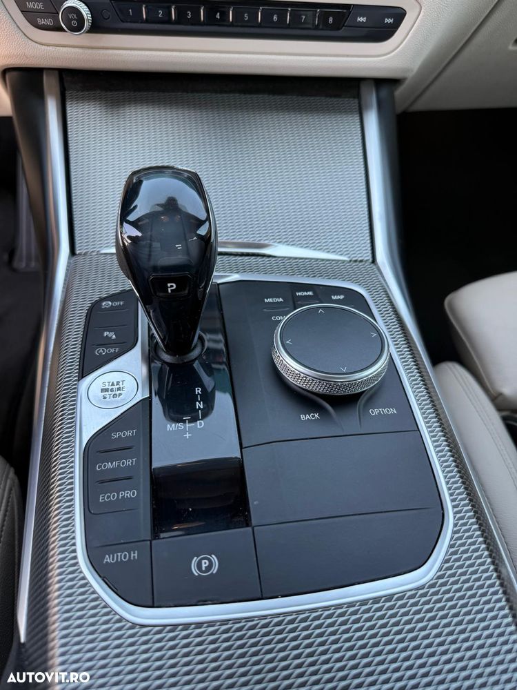 BMW Seria 3 330i AT M Sport - 11