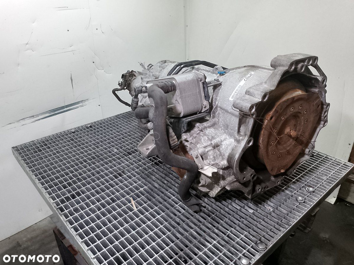 SKRZYNIA BIEGÓW AUTOMAT AUDI A8 D3 1071137025 3.0 TDI - 2