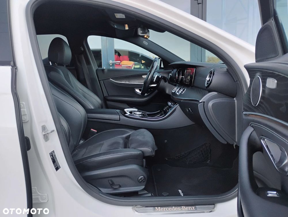 Mercedes-Benz Klasa E 220 d 9G-TRONIC - 15