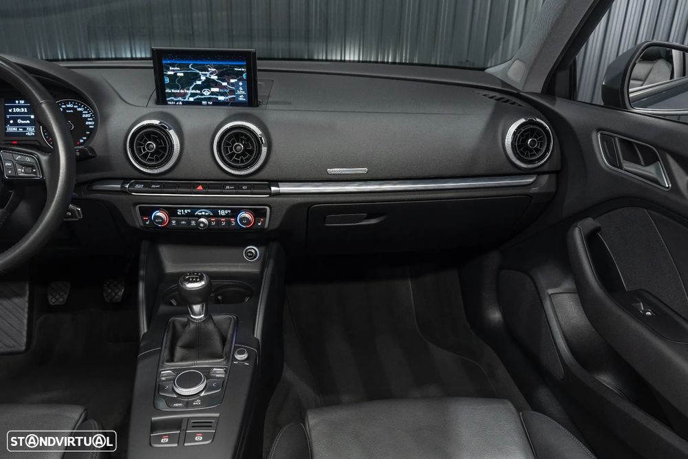 Audi A3 Sportback 35 TFSI S line - 8