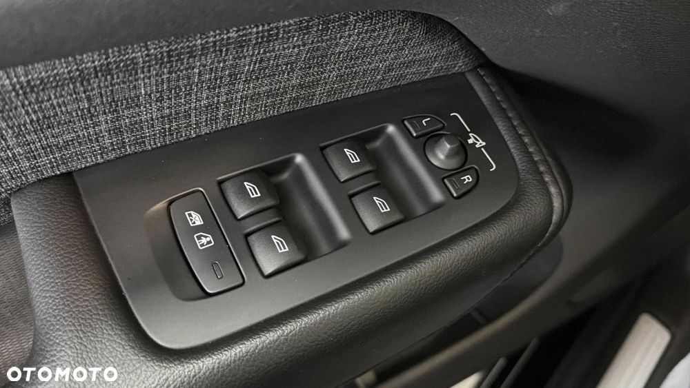 Volvo XC 60 B4 D AWD Core - 29