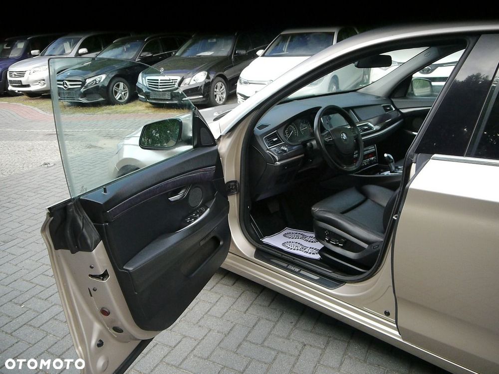 BMW 5GT - 36