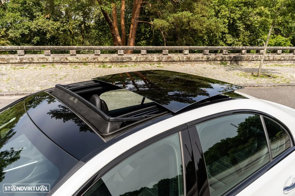 Mercedes-Benz C 300 - 33