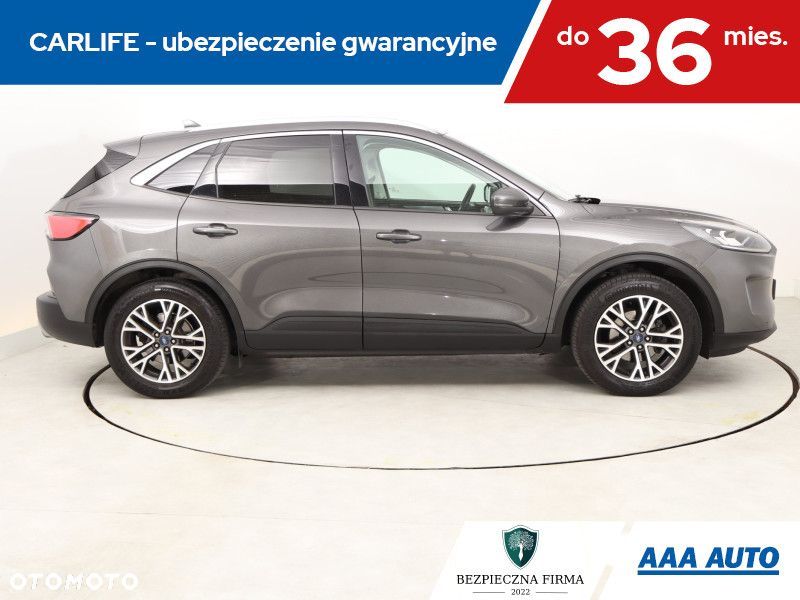 Ford Kuga - 8