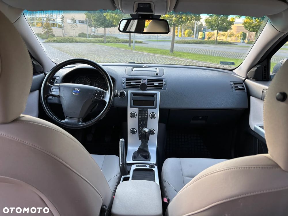 Volvo V50 2.0D Summum - 21