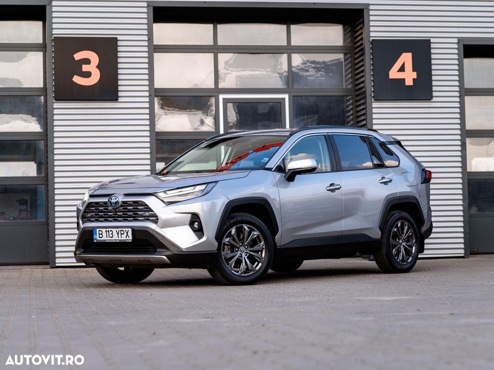 Toyota RAV4 - 6