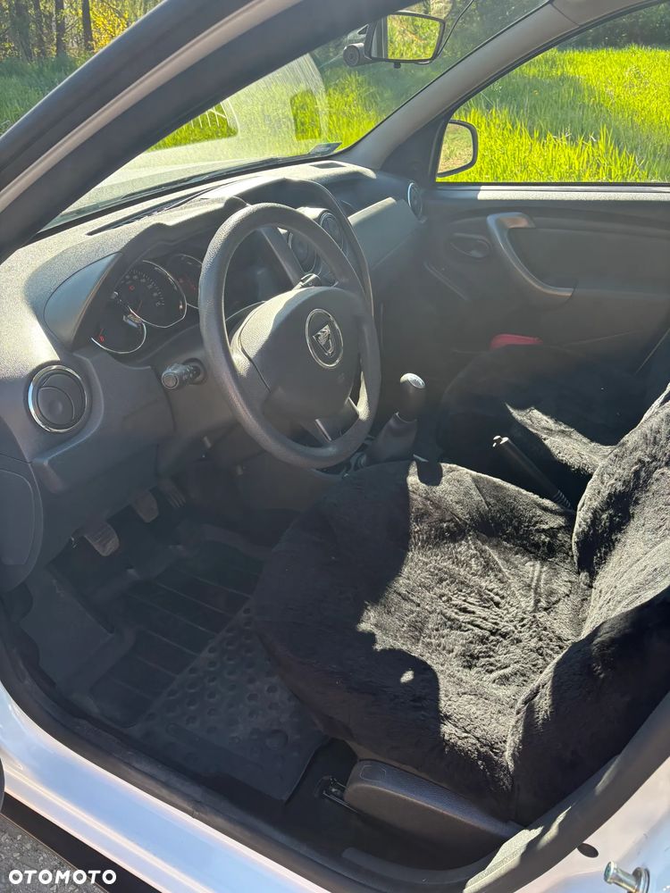 Dacia Duster 1.6 SCe Access S&S - 11