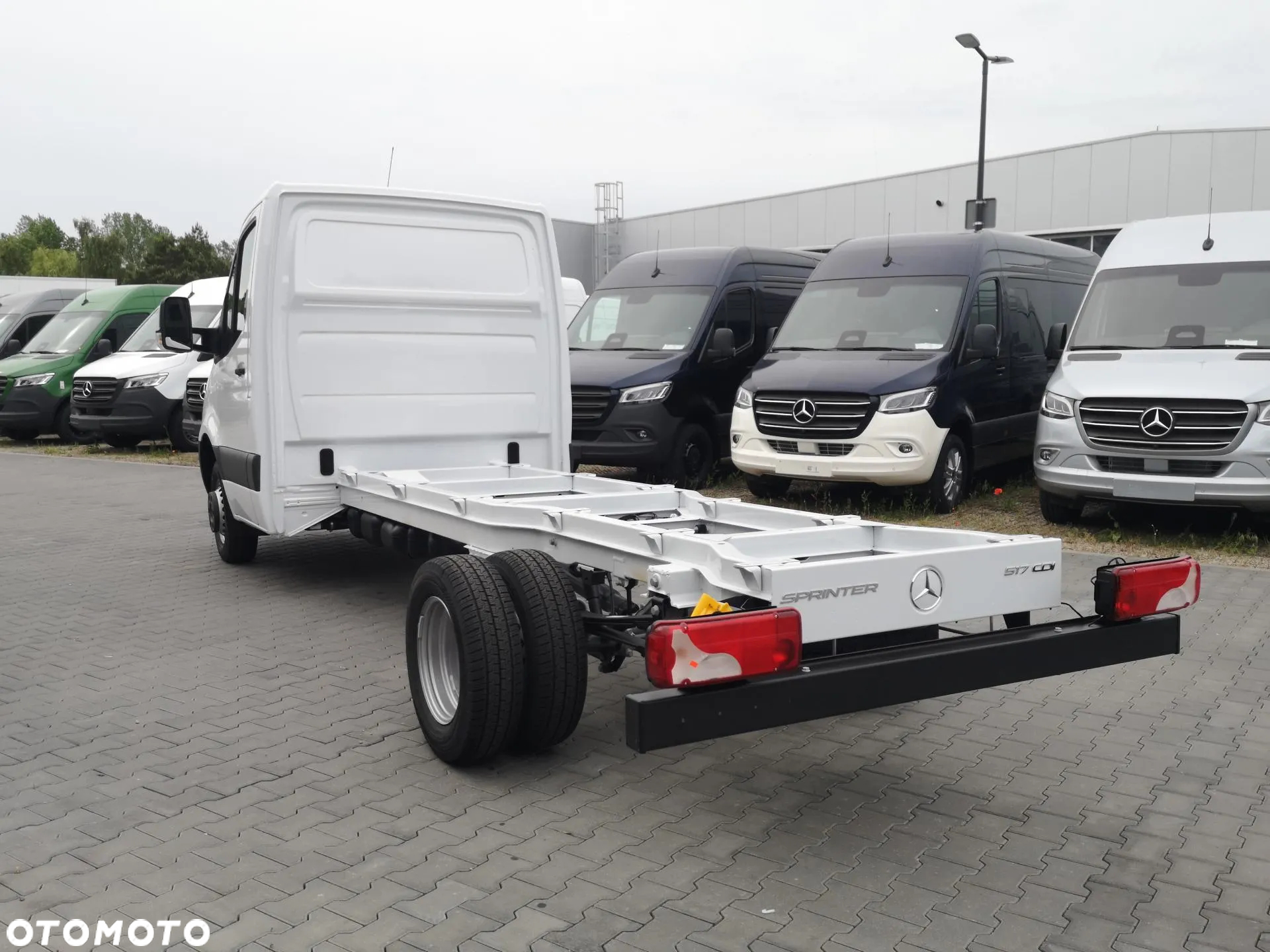 Mercedes-Benz Sprinter - 5