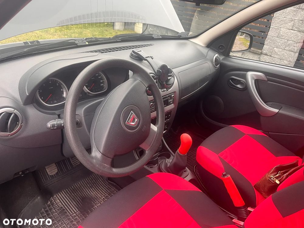 Dacia Duster dCi 90 FAP 4x2 Ambiance - 7