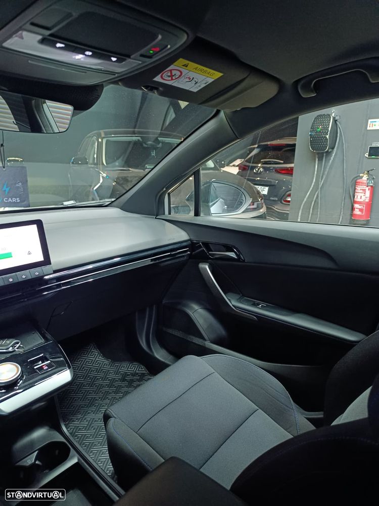 MG MG4 77 kWh Extended Range Luxury - 8