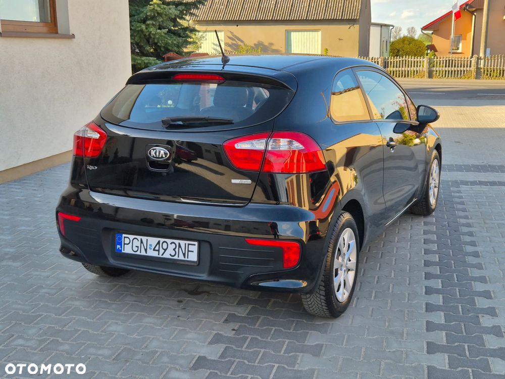 Kia Rio 1.2 Dream Team Edition - 2
