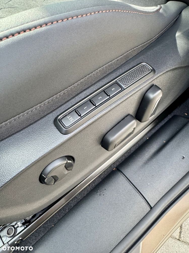 Cupra Terramar 1.5 eTSI mHEV DSG - 29