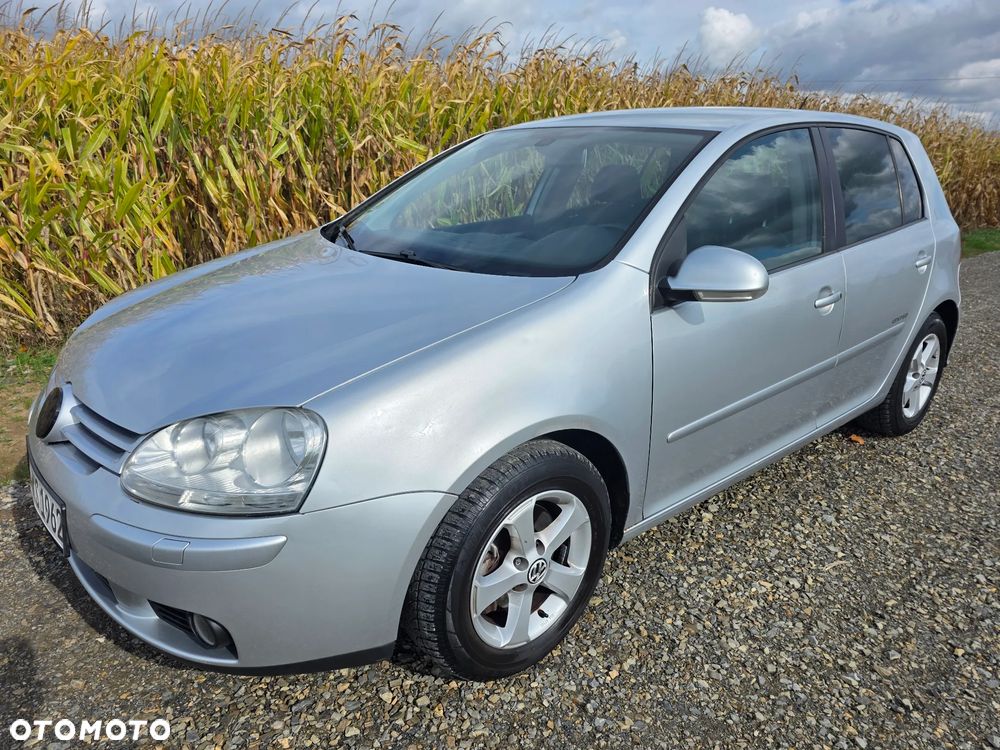 Volkswagen Golf - 26