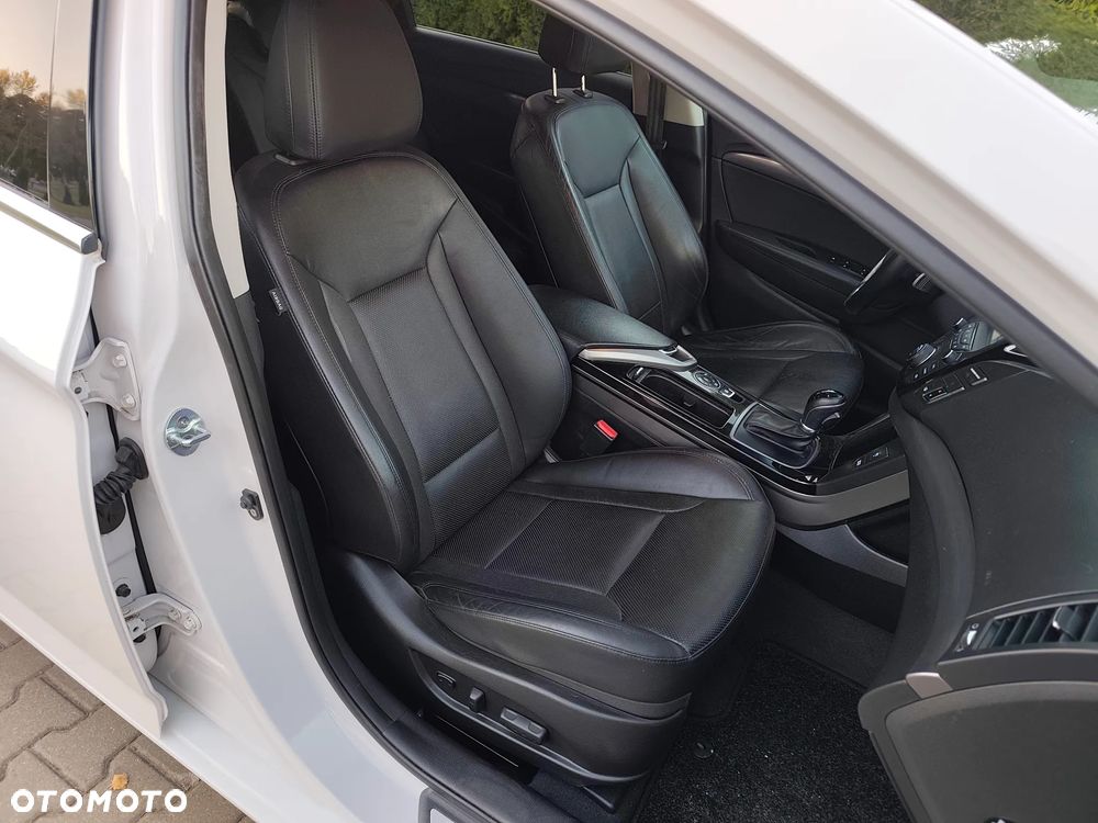 Hyundai i40 Kombi 1.7 CRDi DCT Premium - 27