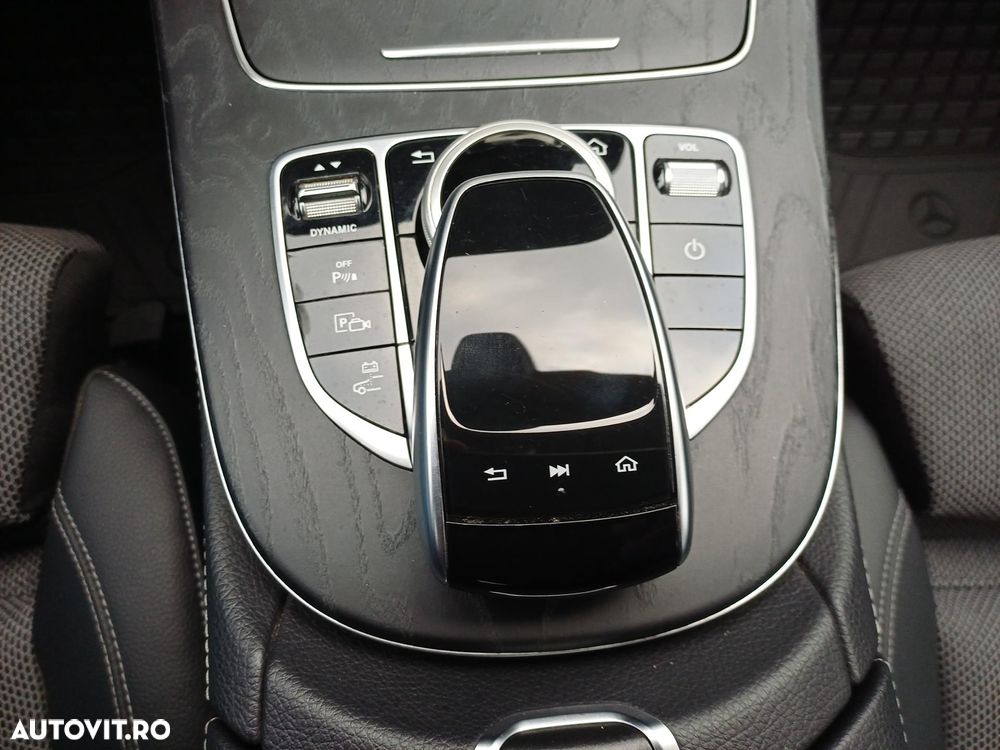 Mercedes-Benz E 300 T-Modell - 22