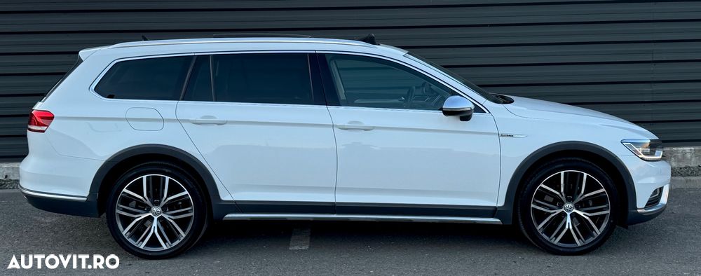 Volkswagen Passat Alltrack 2.0 TDI DSG 4Motion - 14