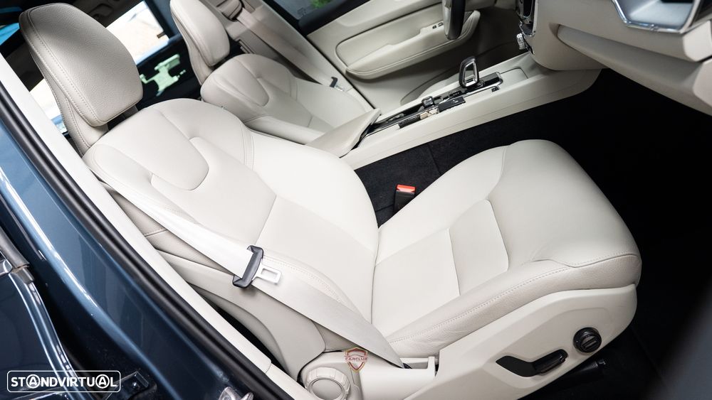 Volvo XC 60 2.0 T6 PHEV Inscription Expression AWD - 44