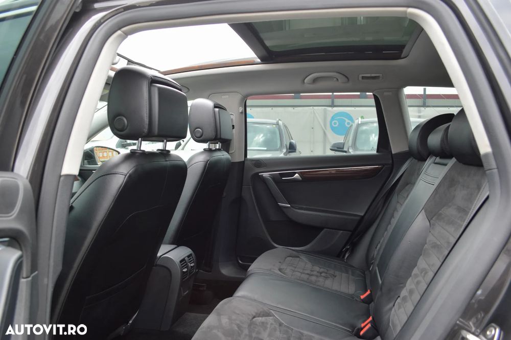 Volkswagen Passat 2.0 TDI DPF 4Motion Highline - 17