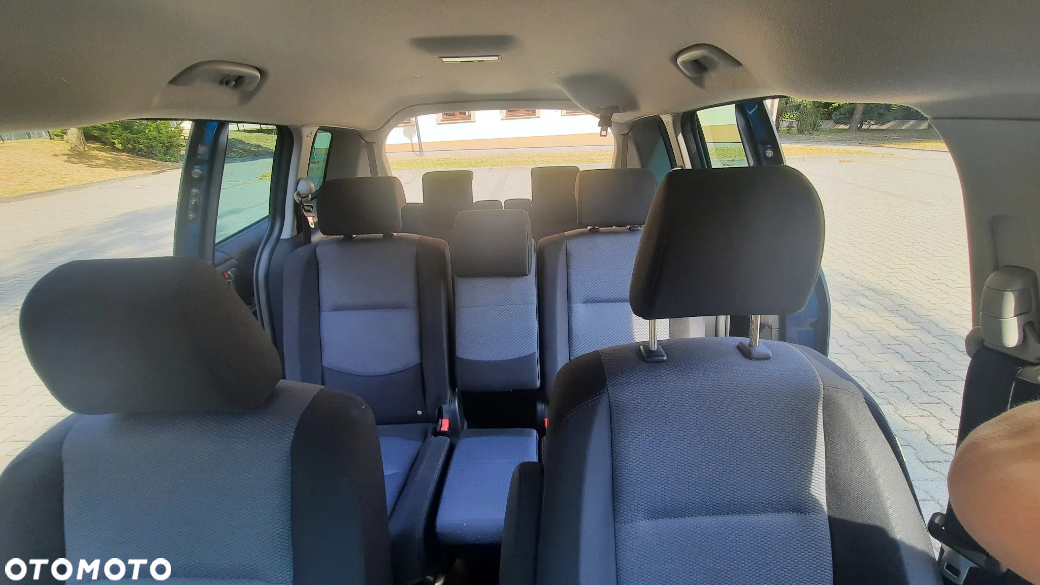 Mazda 5 - 18