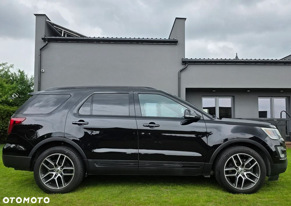 Ford Explorer - 12
